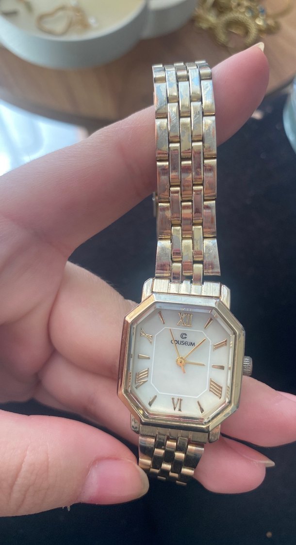 Klasik Parlak Altın Kadın Kol Saati - Görsel 2