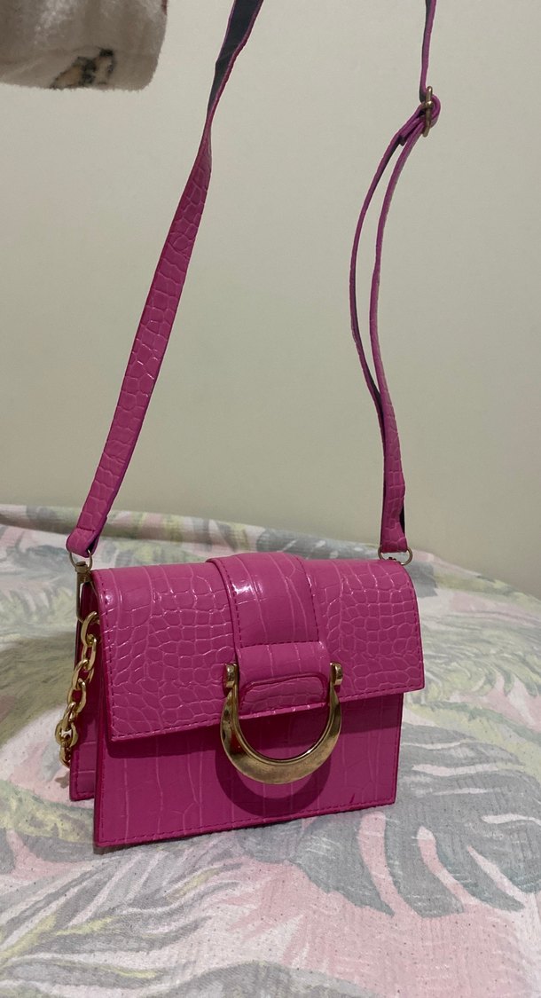 Zincir Detaylı Parlak Pembe Yılan Desenli Kadın Çanta - Görsel 3