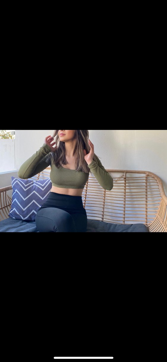 V Yaka Uzun Kollu Kadın Crop Top - Görsel 2