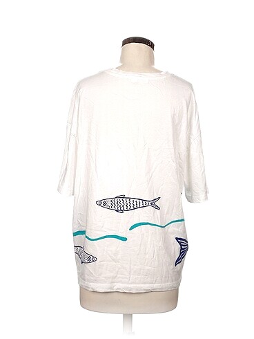 universal Beden Mavi Jeans T-shirt %70 İndirimli.