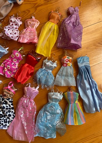 Barbie oyuncak bebek ve elbiseleri - Görsel 5