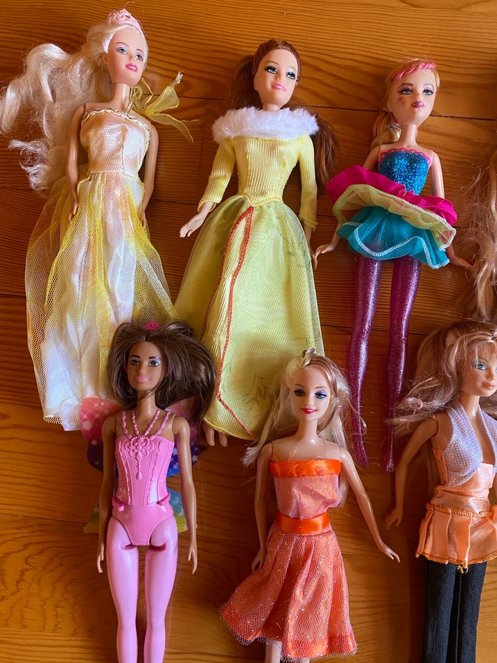 Barbie oyuncak bebek ve elbiseleri - Görsel 4