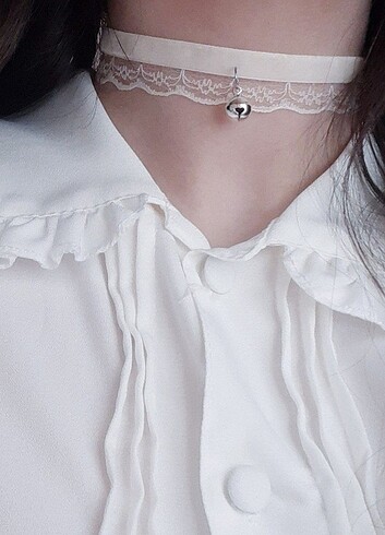 Beden krem kadife zilli choker