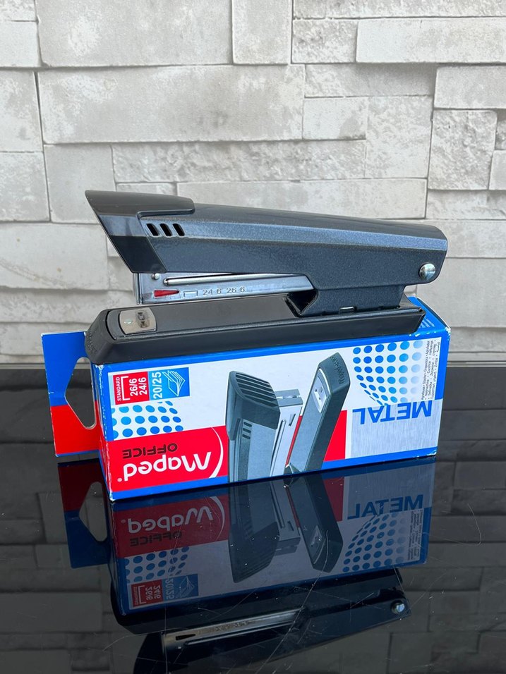 Maped Metal Siyah Zımba - Görsel 2