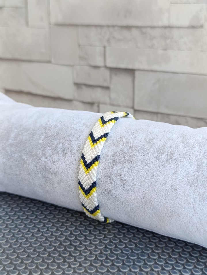 Harika bir İşçilikle Örülen FENERBAHÇE Bileklik - Görsel 2