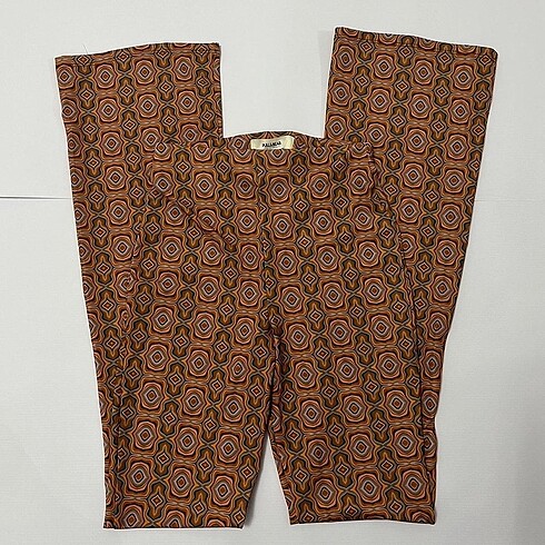 Pull bear pantolon desenli