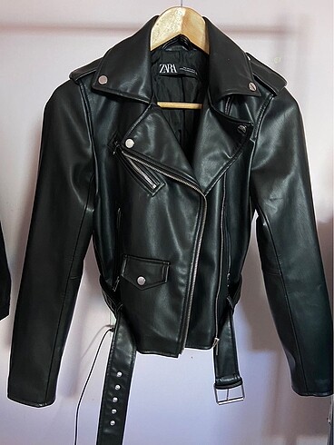 s Beden siyah Renk Zara suni deri biker ceket yeni etiketli