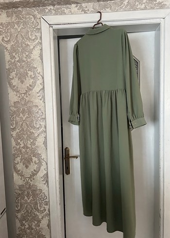 Düğmeli, Yakalı, Salaş Kesim Uzun Şifon Elbise - Görsel 3