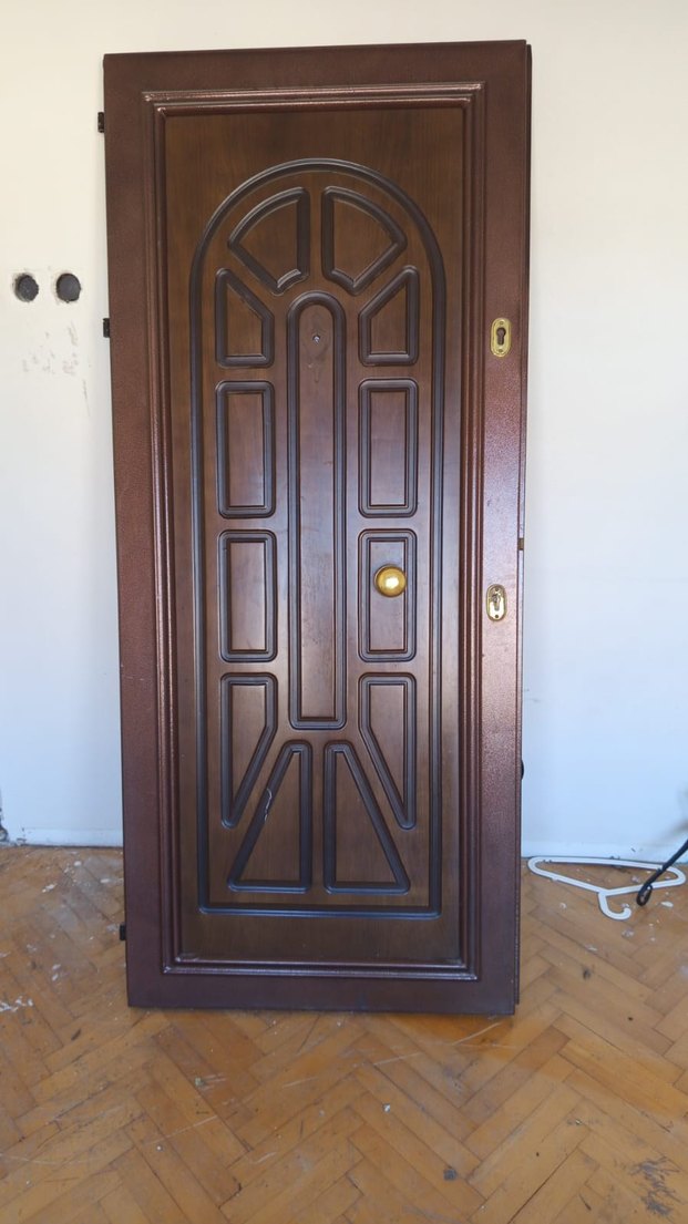 Koyu Kahverengi Dekoratif Kapı - Görsel 4