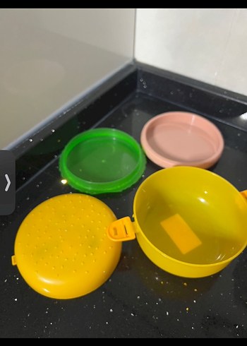 Diğer Renkli Hamburger Şekilli Çok Katmanlı Saklama Kabı