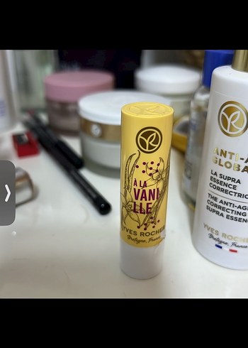 Yves Rocher Vanilyalı Dudak Balmı