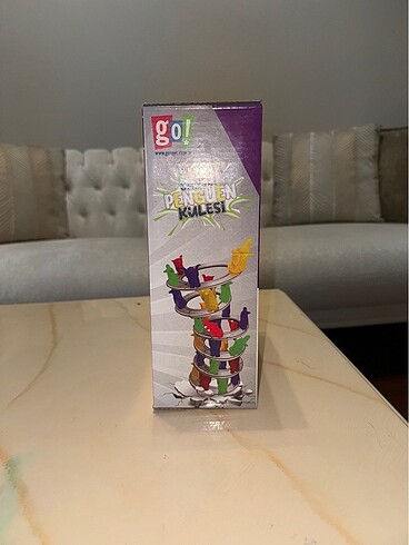 Diğer Şanslı penguenler kulesi