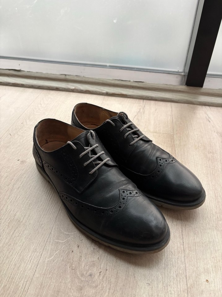 Mercedes marka ayakkabı 42 numara - Görsel 3