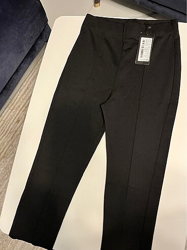 TRENDYOL siyah tayt pantolon - 38 beden