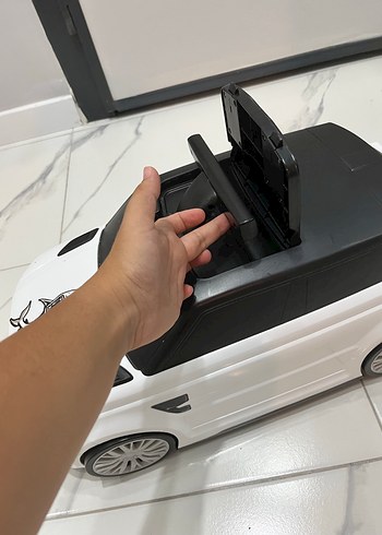 Beyaz Oyuncak Araba Çocuk Valizi - Görsel 6