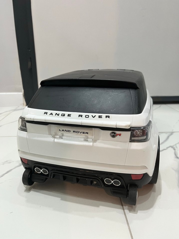 Beyaz Oyuncak Araba Çocuk Valizi - Görsel 3