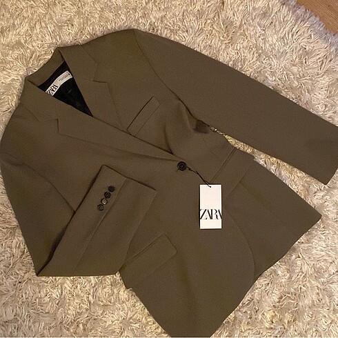 Düğmeli Kruvaze Blazer