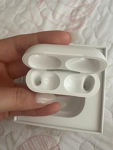 Apple airpods pro 2. Nesil şarj kutusu