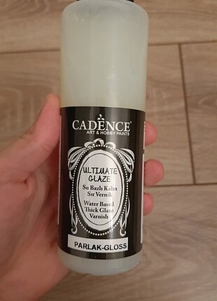 Cadence ultimate glaze vernik
