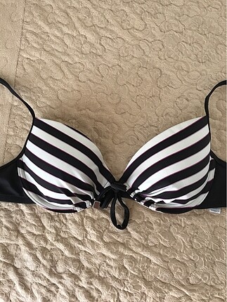 Bikini üstü