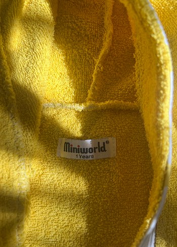 Sarı Kapüşonlu Erkek Çocuk Bornoz - Görsel 3