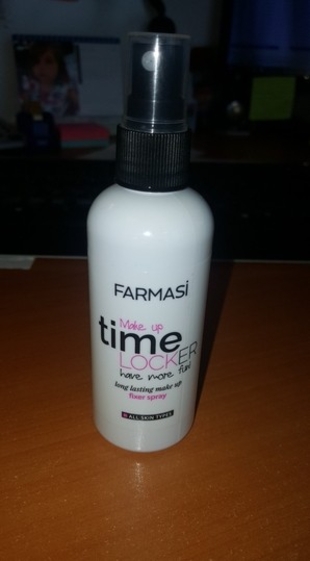 FARMASI MAKE UP TIME LOCKER MAKYAJ SABITLEYICI SPREY 