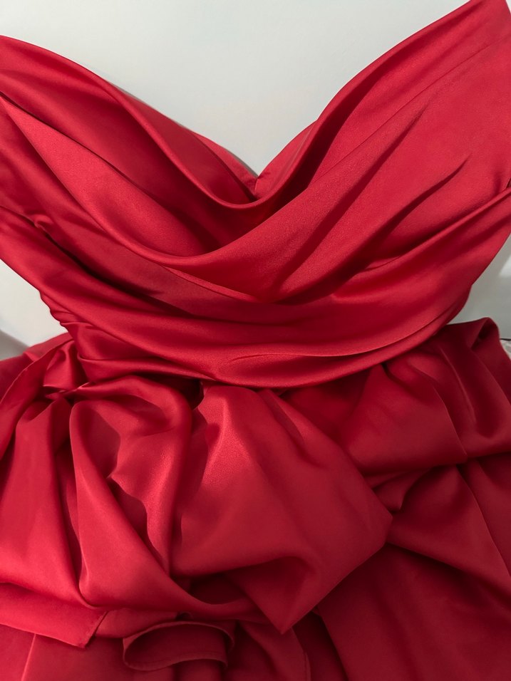 Alfabeta Kırmızı Straplez Drapeli Saten Uzun Abiye Elbise - Görsel 3