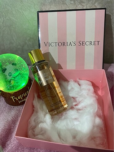 Victoria? s Secret vücut spreyi