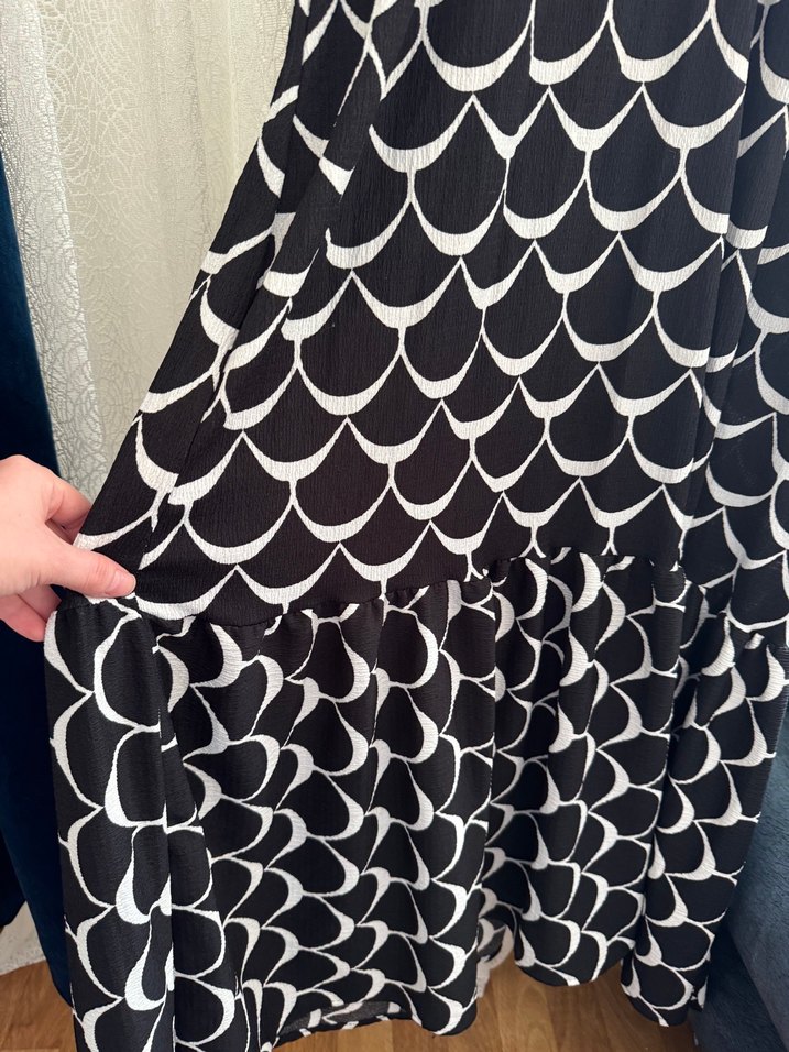 Uzun Kollu Siyah  Desenli Salaş Elbise - Görsel 2