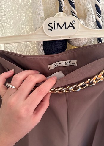 Zincir Detaylı Kahverengi Kadın Kumaş Pantolon - Görsel 2