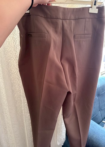 Zincir Detaylı Kahverengi Kadın Kumaş Pantolon - Görsel 5