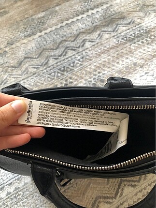 Stradivarius Siyah Kol Çantası