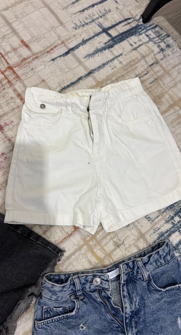 Kadın Renkli Salaş Mini Denim Şortlar - Görsel 4