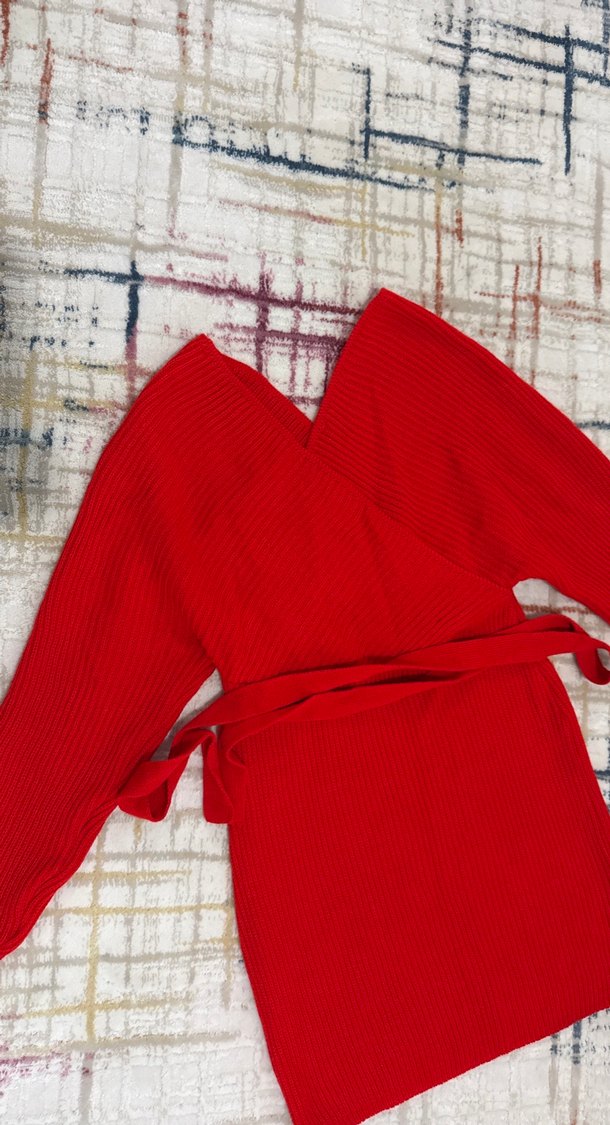 Kırmızı V Yaka Uzun Kollu Triko Kazak - Görsel 2