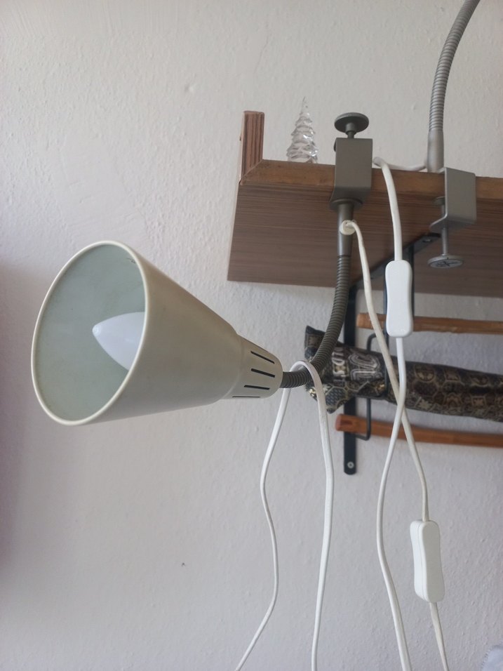 Bej ve Gri Duvar Lambası - Görsel 3