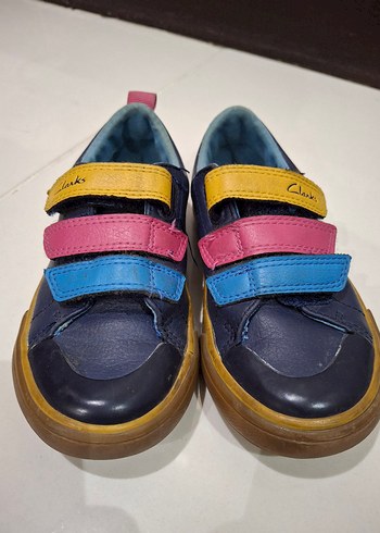 Clarks 26