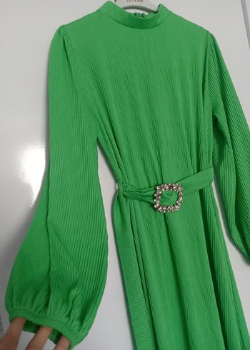 Diger Yeşil Pilili Uzun Kadın Elbise - Görsel 6