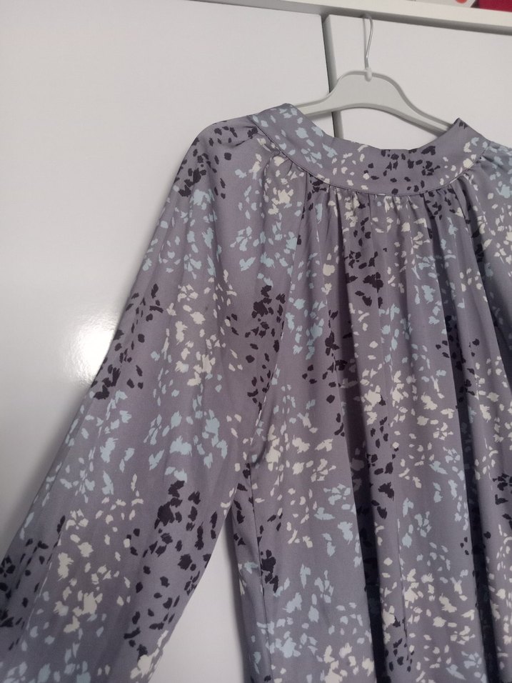 Gri Bağlama Desenli Salaş Hamile Bluzu - Görsel 2