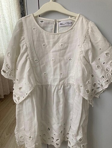 Zara kids beyaz delikli bluz