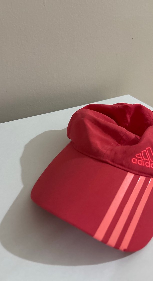 Adidas Kırmızı Spor Şapka — görsel 3/4