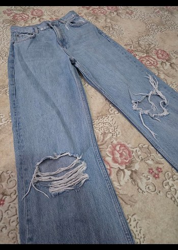 Yırtık Detaylı Geniş Paça Kadın Kot Pantolon marka temsili - Görsel 3