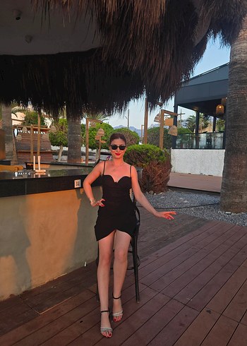 siyah elbise - Görsel 2