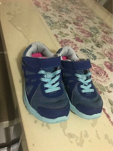 Orjinal Nike bi defosu yok