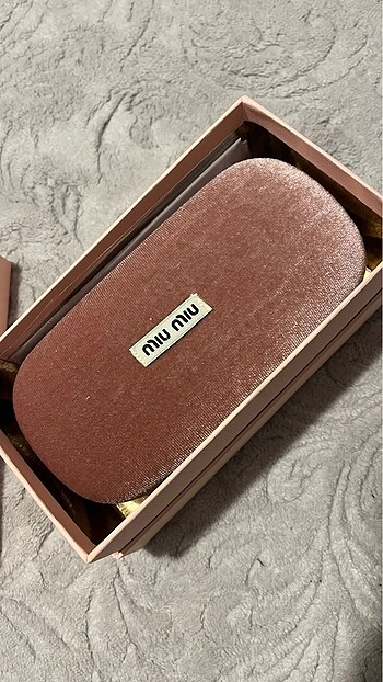 Miu miu güneş gözlüğü 09ys