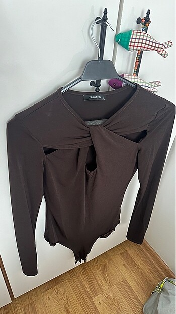 Kahverengi Cıtcıtlı Body