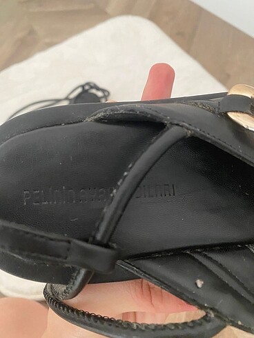 Pelinin Ayakkabıları Pelinin Ayakkabıları