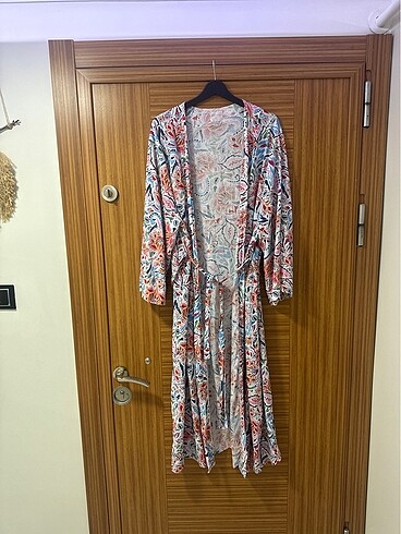 LC Waikiki Kimono