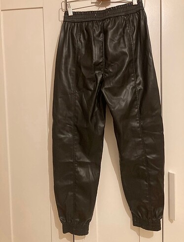 s Beden Bershka deri pantolon