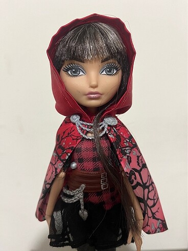 Ever After High cerise hood ever after high