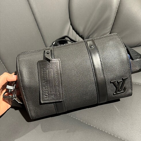 Louis Vuitton lv keepall 25